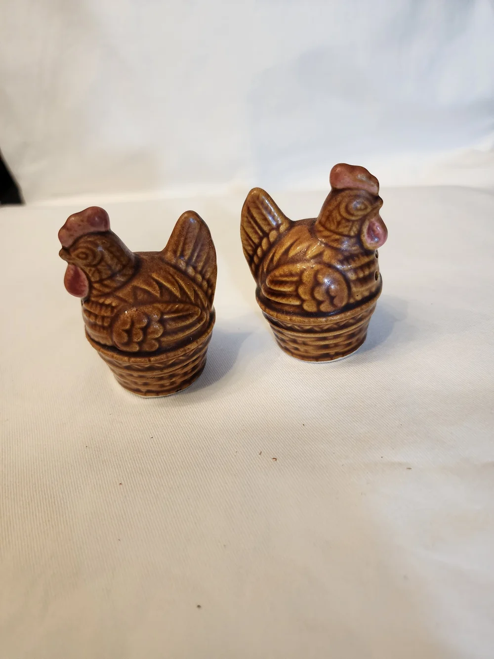 Vibtage Brown Ceramic Hen On Nest Salt and Pepper Shakers